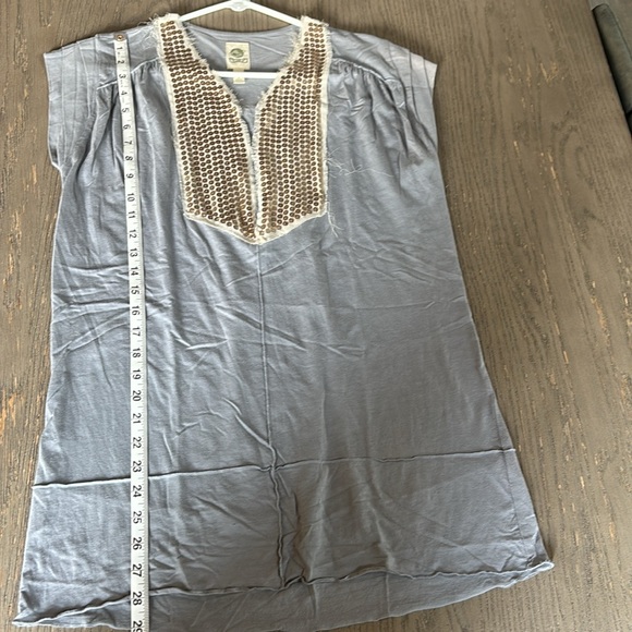 Tunic by “Tiny” from Anthropologie in a size Medium - Picture 8 of 11